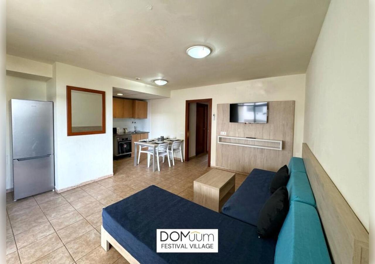 Domuum Holidays - Festival Village Salou Exterior foto